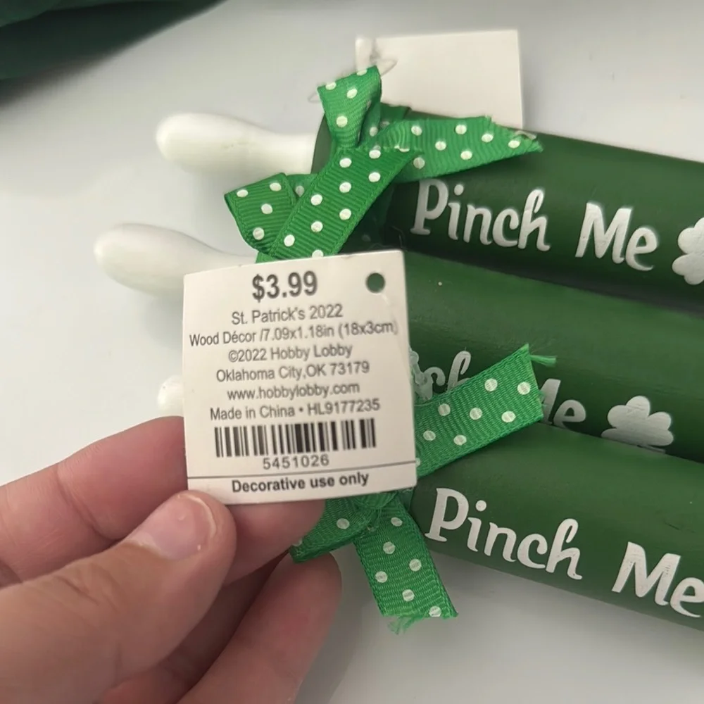 Green and White Shamrock Party Decorations